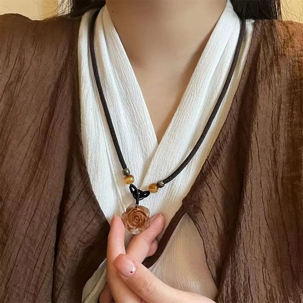 New Chinese style beaded butterfly necklace with a new high-end design niche sweater chain, women's summer collarbone chain
