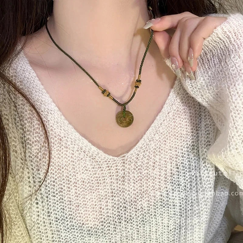 New Chinese style beaded butterfly necklace with a new high-end design niche sweater chain, women's summer collarbone chain