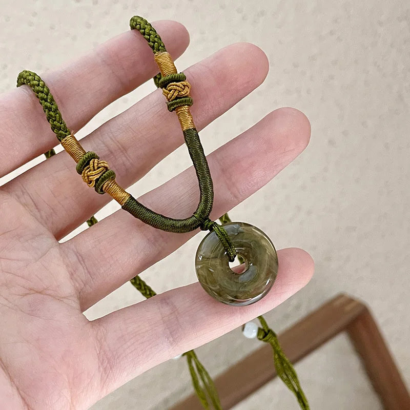 New Chinese style beaded butterfly necklace with a new high-end design niche sweater chain, women's summer collarbone chain