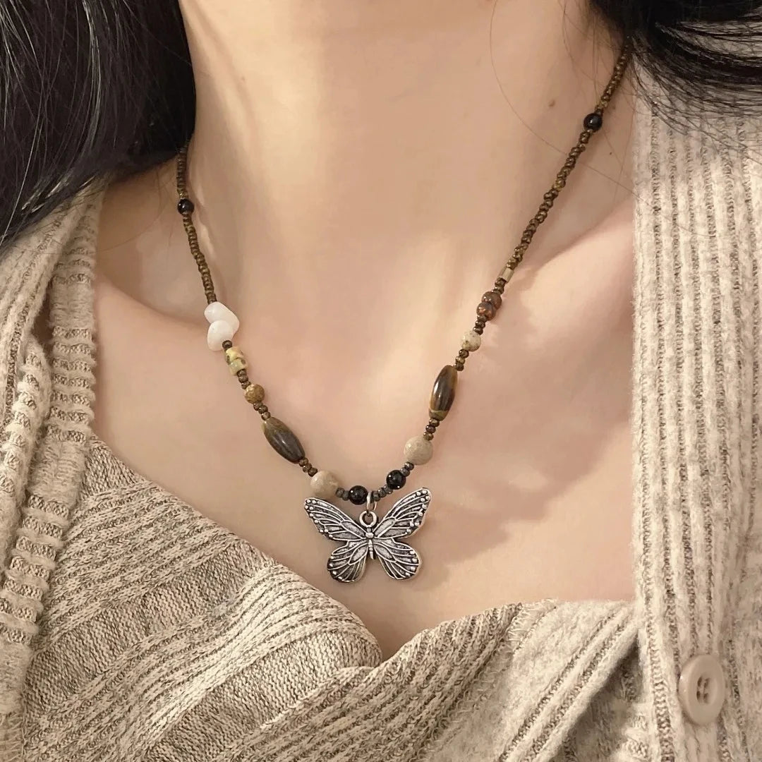 New Chinese style beaded butterfly necklace with a new high-end design niche sweater chain, women's summer collarbone chain