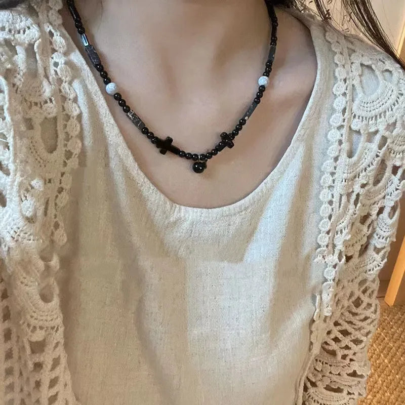 New Chinese style beaded butterfly necklace with a new high-end design niche sweater chain, women's summer collarbone chain